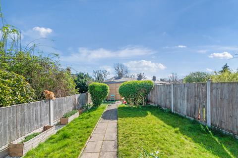 undefined, London E14