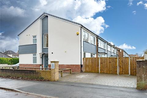 3 bedroom townhouse for sale, High Moor Court, Leeds, West Yorkshire