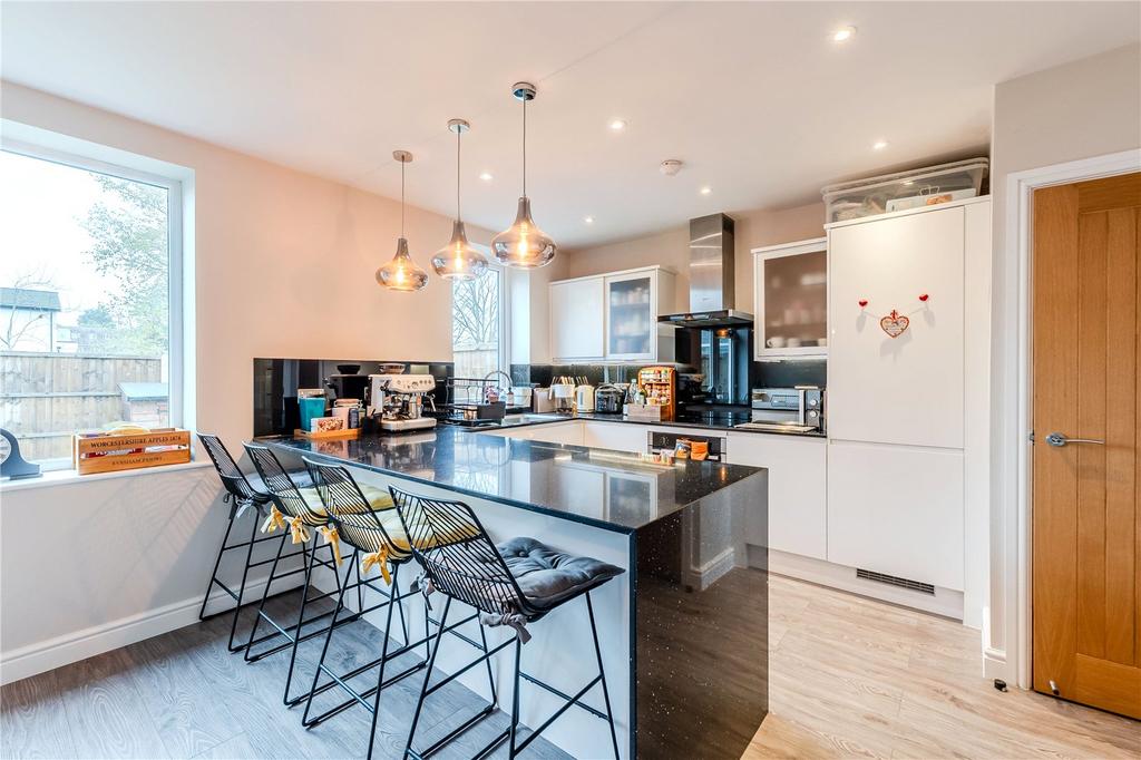 House in Leeds, Moortown - View 4