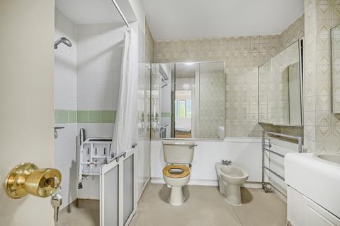2 bedroom flat for sale, 21 Wellington Road, NW8 9SQ