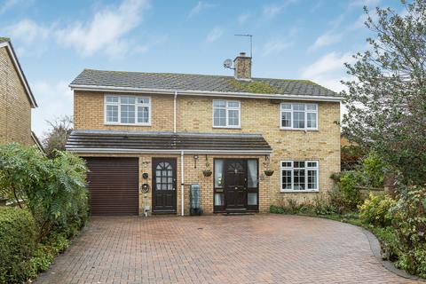 4 bedroom detached house for sale, Almond Road, Bicester, OX26