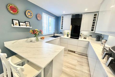 3 bedroom semi-detached house for sale, Broadlands Road, Paignton