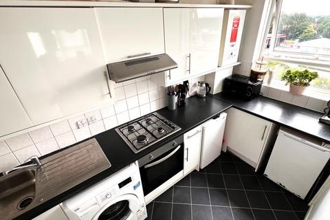 undefined, Redbridge Lane East, Ilford IG4