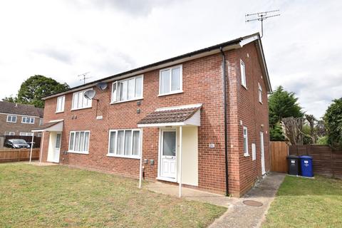2 bedroom flat to rent, Edmund Road, Brandon, IP27