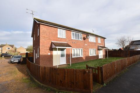 2 bedroom flat to rent, Edmund Road, Brandon, IP27