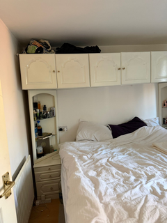 Studio to rent, Staines Road, Feltham TW14