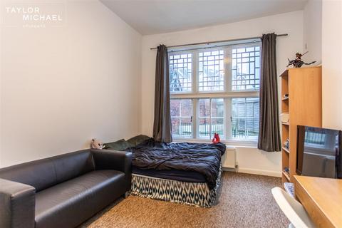 1 bedroom in a house share to rent, Elm Grove, Brighton