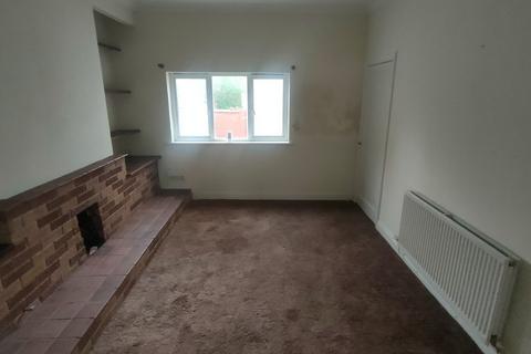 4 bedroom terraced house for sale, Talbot Road, Wrexham LL13