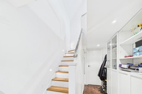 2 bedroom apartment for sale, Broadway Lofts, Tooting Broadway