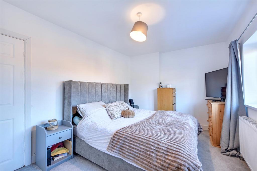 Bedroom One 1.jpeg