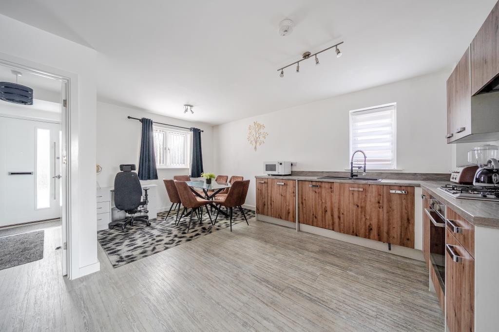 Kitchen/Dining Area