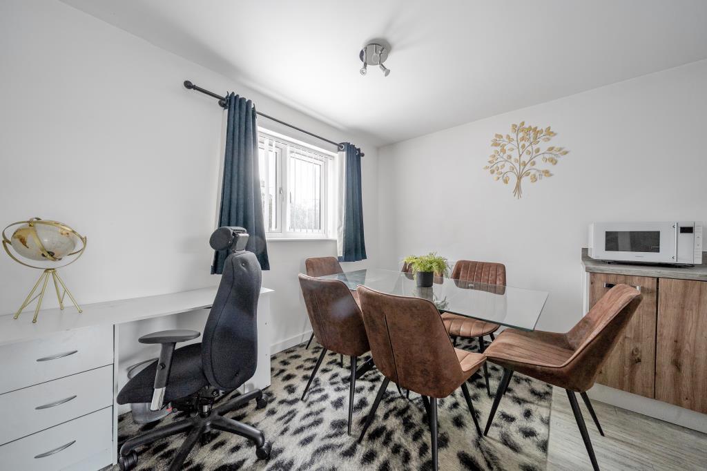 Kitchen/Dining Area