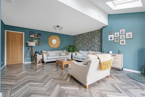 3 bedroom semi-detached house for sale, Nuns Orchard, Histon CB24