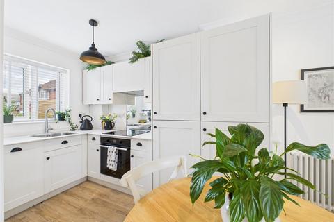2 bedroom house for sale, Cambridge Road, West Molesey