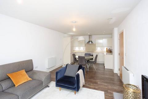 2 bedroom flat for sale, The Embankment, Hemel Hempstead, HP3
