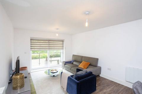 2 bedroom flat for sale, The Embankment, Hemel Hempstead, HP3