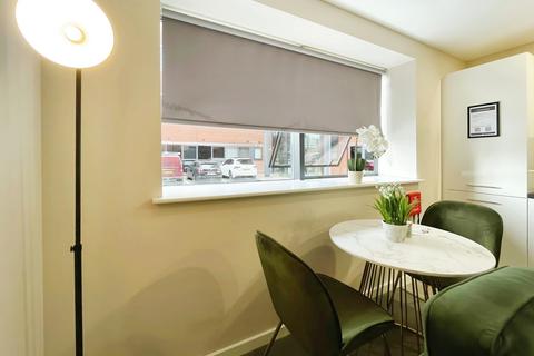 1 bedroom apartment to rent, Windsor Street, Salford, M5