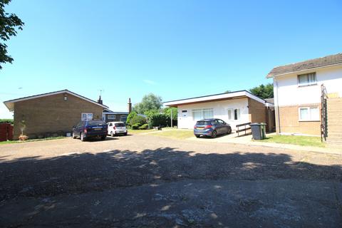 2 bedroom detached bungalow to rent, Brecklands Green, North Pickenham PE37