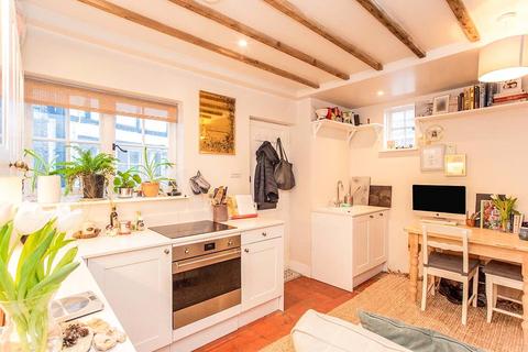 1 bedroom semi-detached house for sale, Austins Place, Old Town, Hertfordshire HP2
