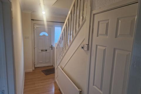 3 bedroom semi-detached house to rent, Oak Green, Ormskirk, Lancashire, L39