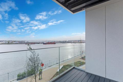 2 bedroom apartment for sale, Liner House, Royal Wharf, E16