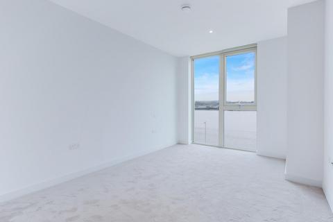 2 bedroom apartment for sale, Liner House, Royal Wharf, E16