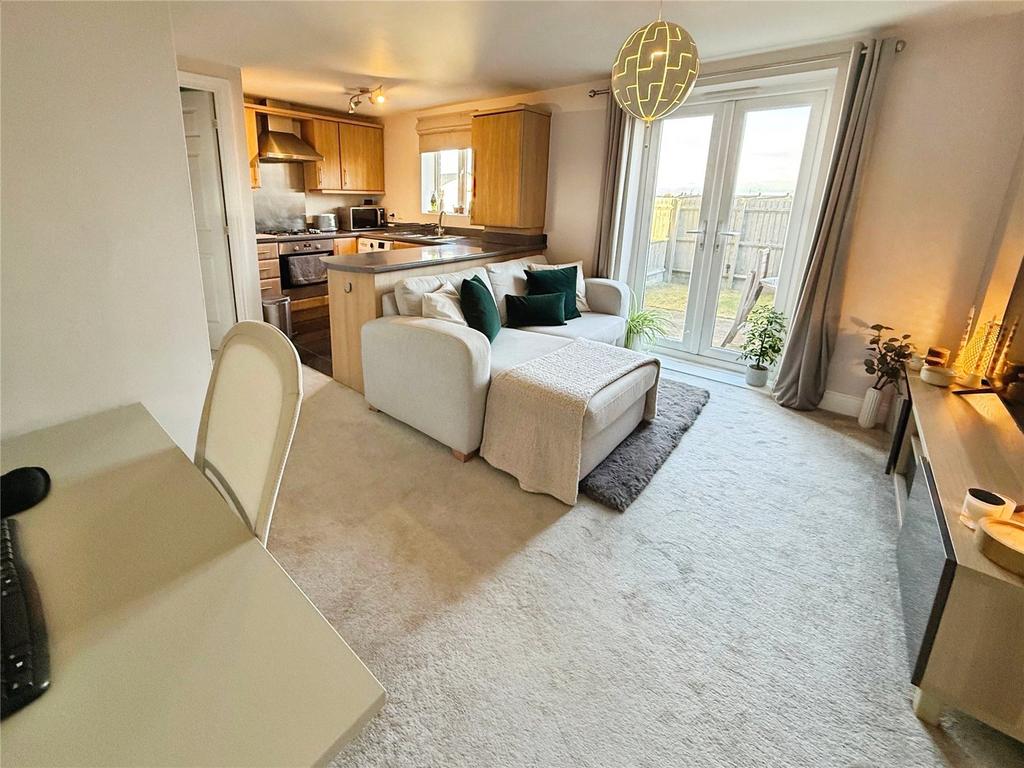 Kitchen/Living Area