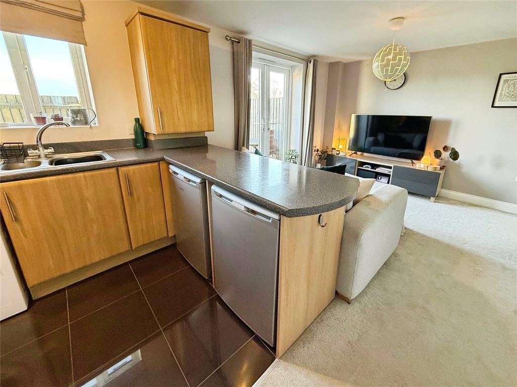 Kitchen/Living Area