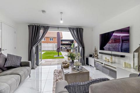 4 bedroom detached house for sale, New Hills Road, Doncaster, DN2