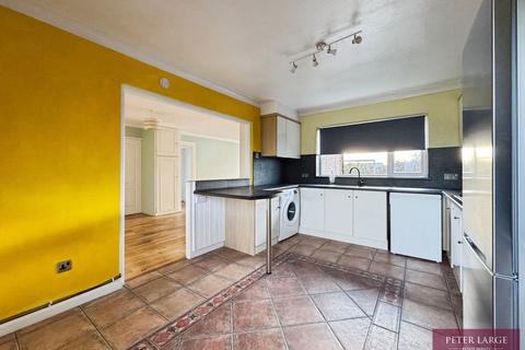 3 bedroom detached bungalow for sale, 173 Ffordd Derwen, Rhyl, LL18 2RN