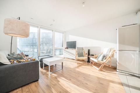 1 bedroom flat to rent, Ealing Road, Brentford TW8
