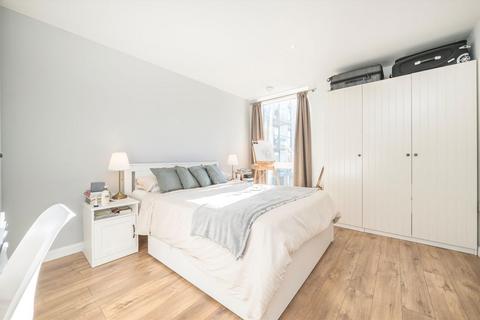 1 bedroom flat to rent, Ealing Road, Brentford TW8