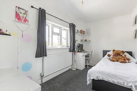 undefined, Cherry Crescent, Brentford TW8