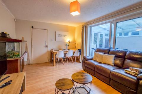 4 bedroom end of terrace house for sale, Revell Rise, Winns Common, London, SE18