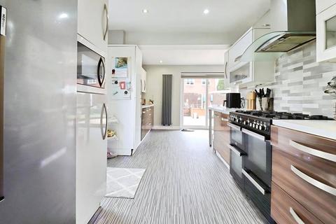 3 bedroom detached house for sale, Kinsley Drive, Manchester M28