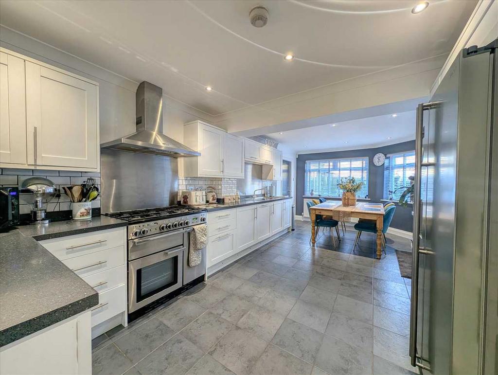Kitchen / Diner