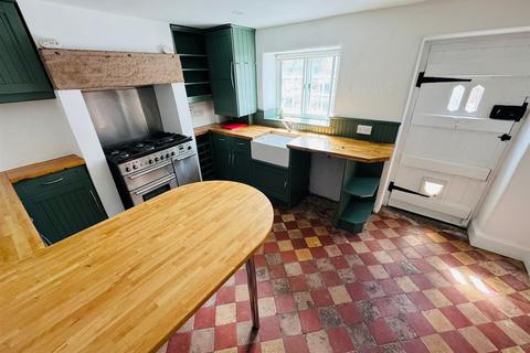 3 bedroom cottage for sale, North Street, Matlock DE4