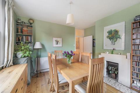 3 bedroom flat for sale, Furness Road, London, NW10