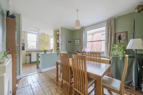 3 bedroom flat for sale, Furness Road, London, NW10