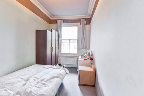 3 bedroom flat to rent, Cranworth Gardens, SW9, Stockwell, London, SW9