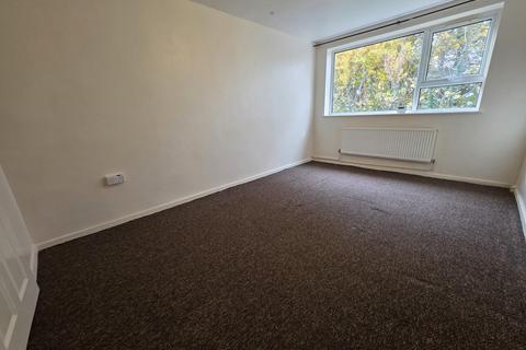 undefined, Richmond Court, Richmond Hill, Luton, Bedfordshire