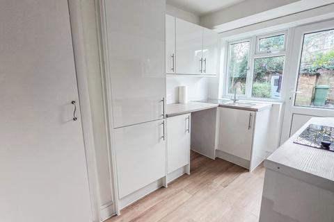 undefined, Station Road, Gidea Park, RM2