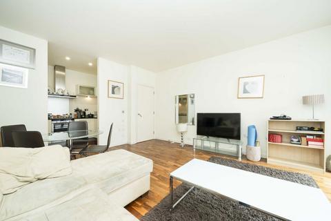 1 bedroom flat to rent, South Quay Square, London E14