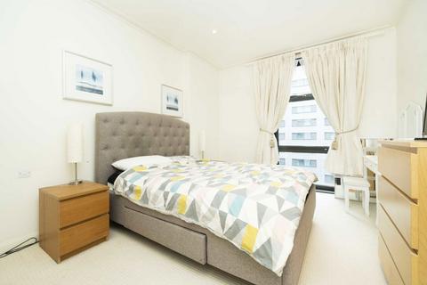 1 bedroom flat to rent, South Quay Square, London E14