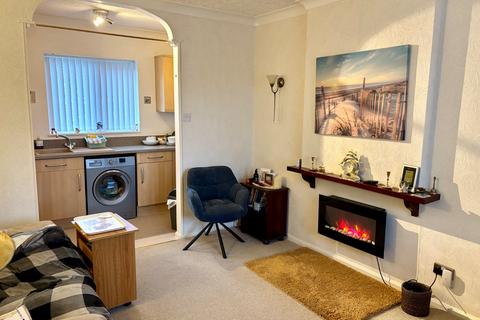 1 bedroom flat for sale, Scholes Lane, Scholes, Cleckheaton, BD19