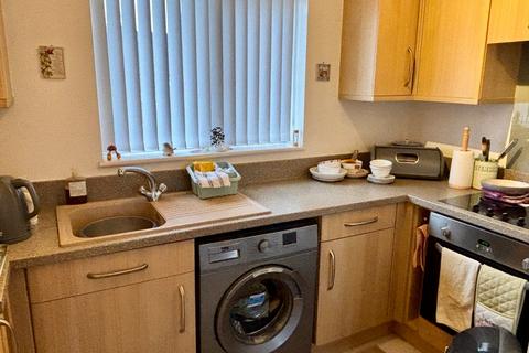 1 bedroom flat for sale, Scholes Lane, Scholes, Cleckheaton, BD19