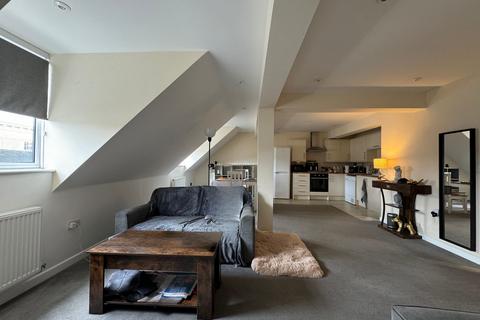2 bedroom flat to rent, Victoria Chambers, Swindon SN1