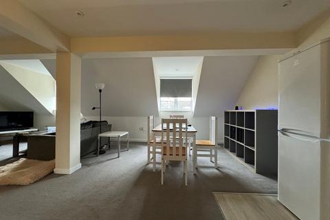 2 bedroom flat to rent, Victoria Chambers, Swindon SN1