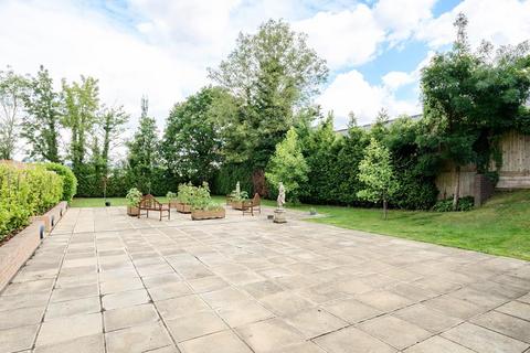 2 bedroom apartment to rent, Dorchester Mansions,  Bracknell,  RG12