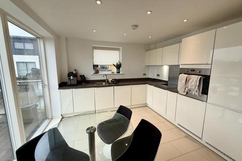 2 bedroom flat to rent, Dorchester Mansions,  Bracknell,  RG12